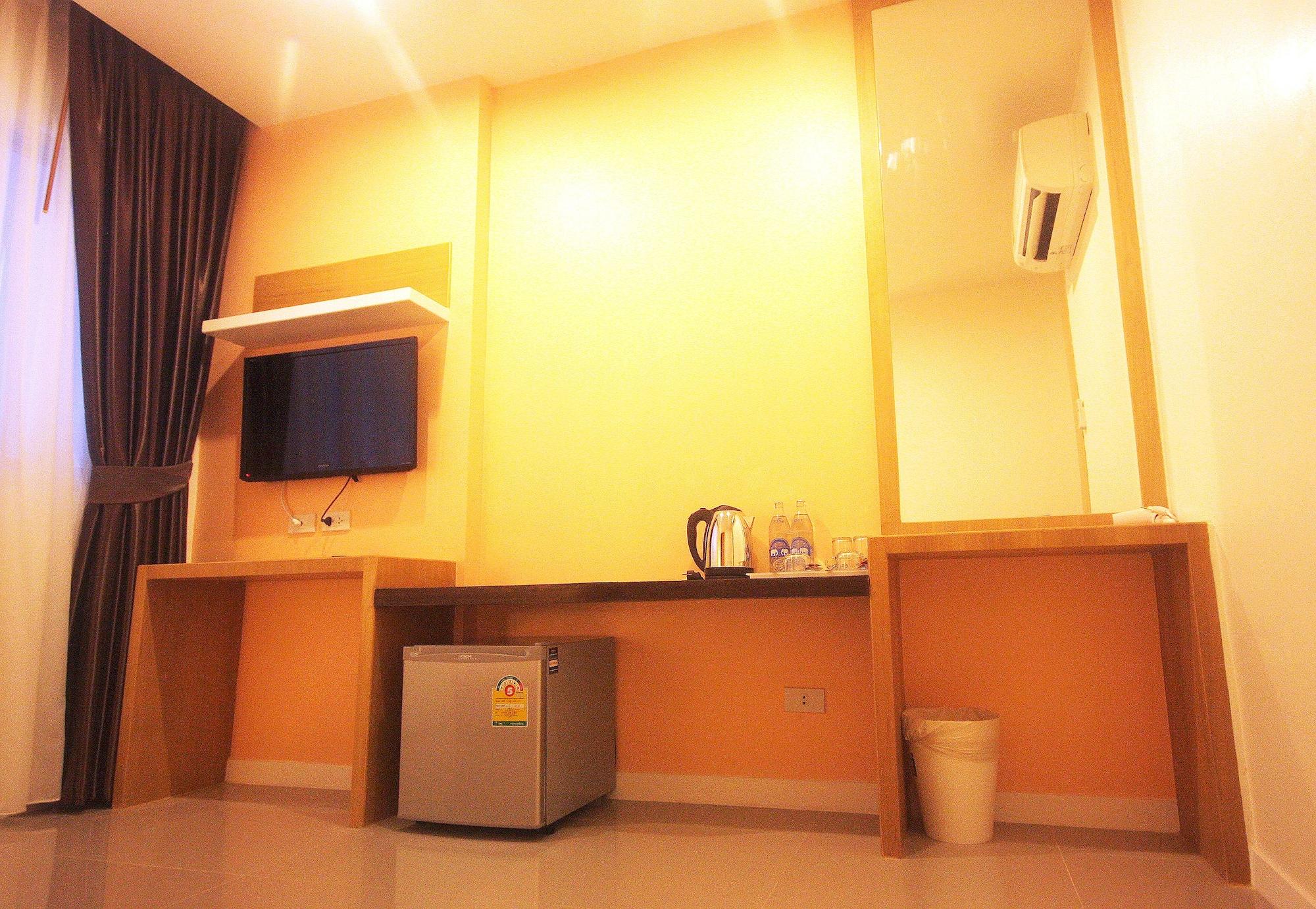 บรีซโซเทล  Hotel Patong ภายนอก รูปภาพ